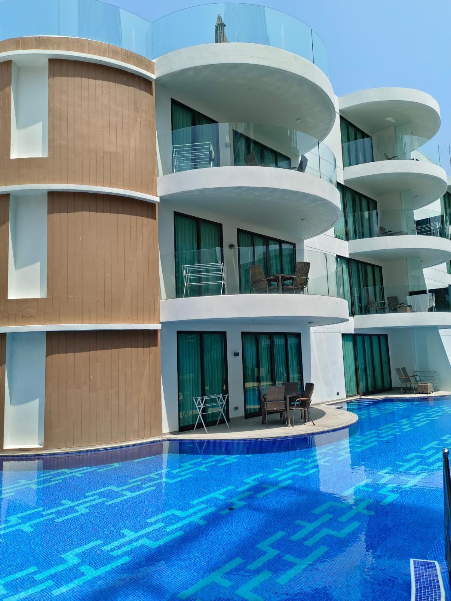 Lets Phuket Twin Sands Resort & Spa Patong Luaran gambar