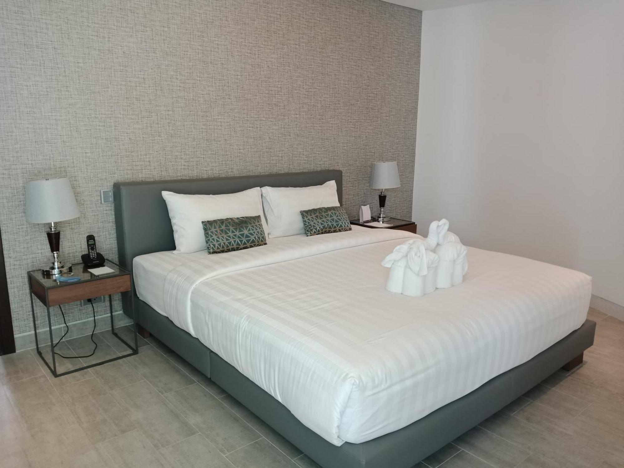 Lets Phuket Twin Sands Resort & Spa Patong Luaran gambar